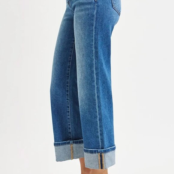 ✨NWT RISEN Full Size Mid Rise Crop Straight Cuffed Jeans Plus Size - Picture 4 of 6